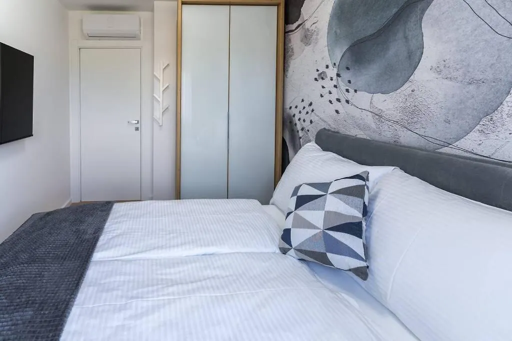 Capsula Luxury Apartment Umag